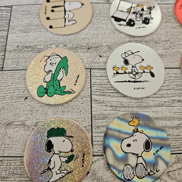 12 Pogs | Peanuts | Snoopy | Charlie Brown | Games & Collectibles | Vintage |90s - Picture 2 of 4